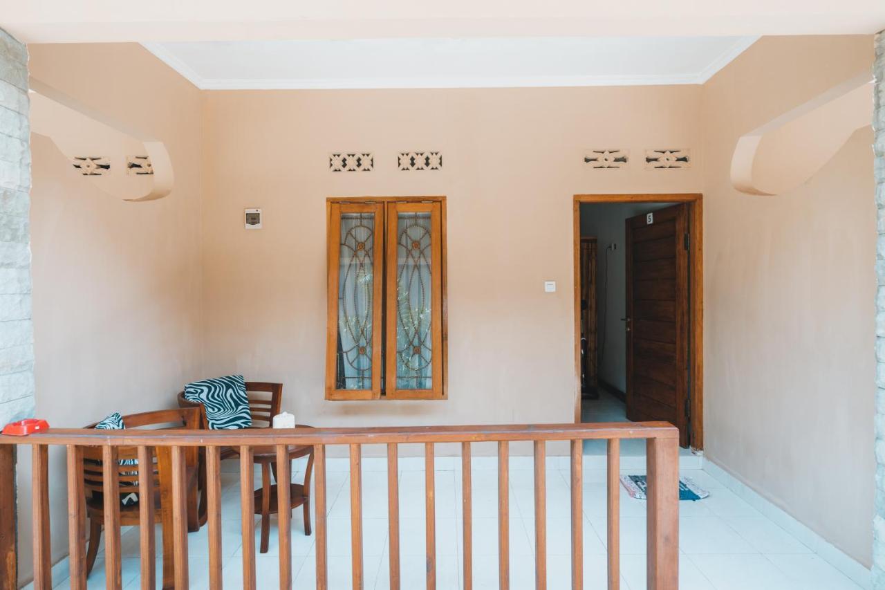 Mong Bungalows Kuta  Exterior photo